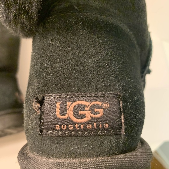 UGG black suede button boots - Picture 2 of 11